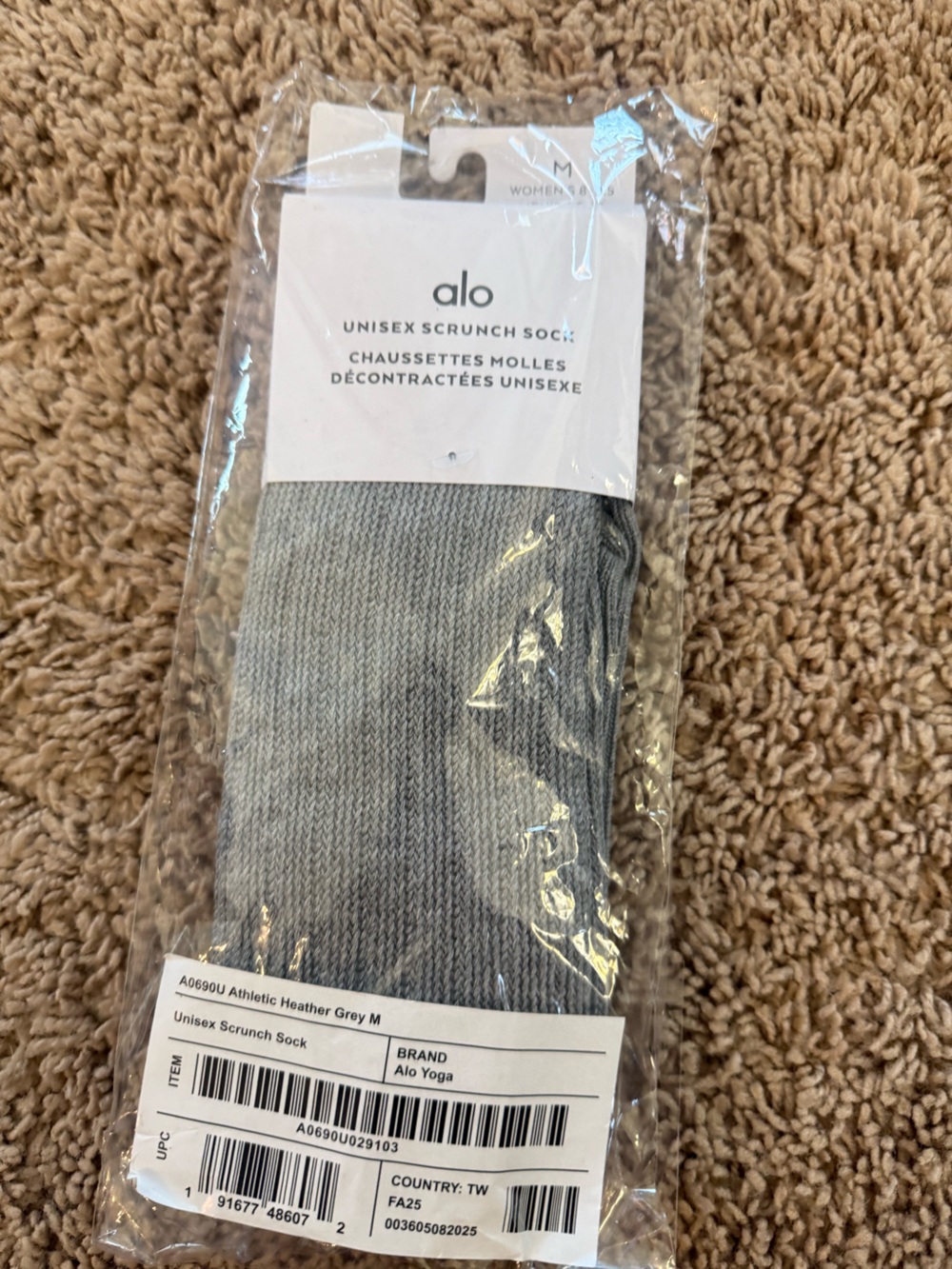 ALO Yoga Heather Gray Unisex Scrunch Socks